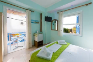 173250157 Electra Hotel